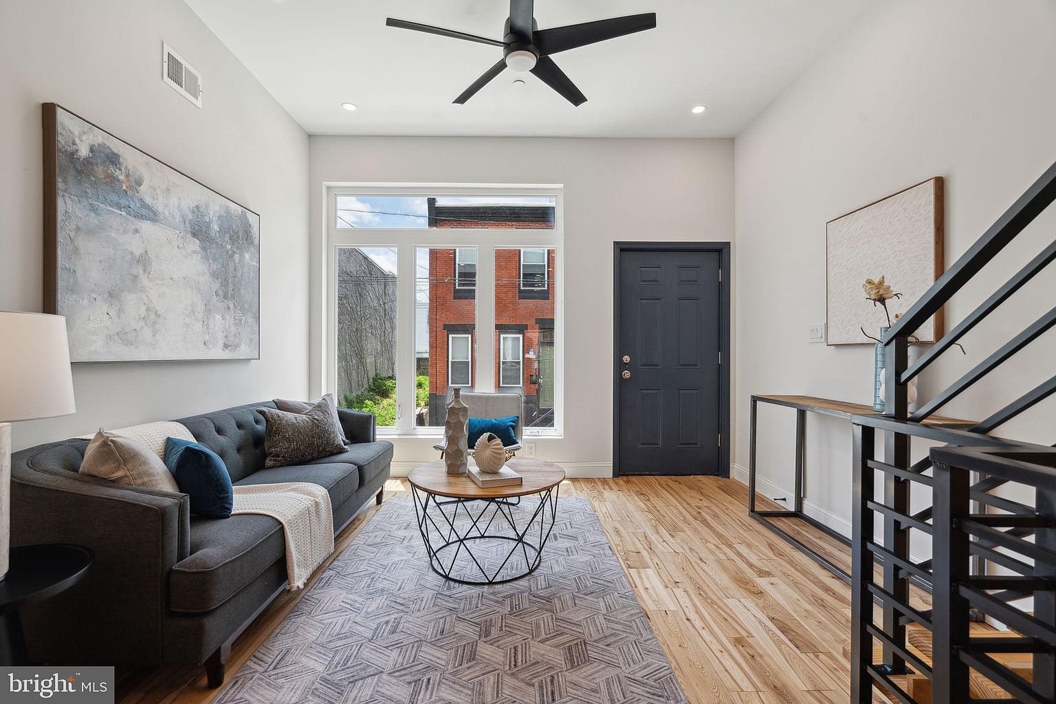 1821 McClellan St project feature
