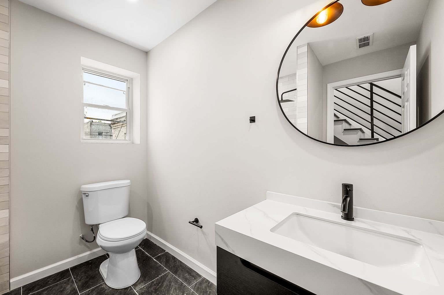 2442 Nicholas St project photo