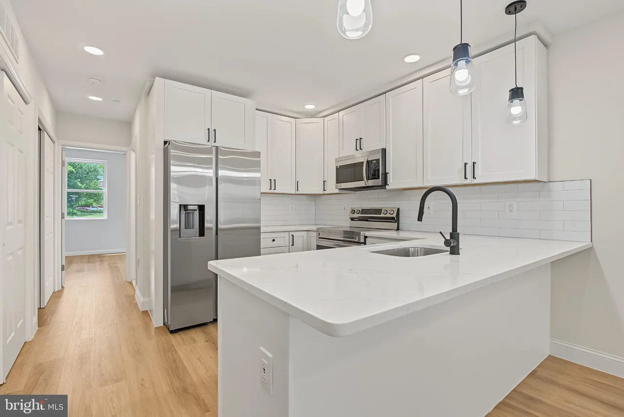 1242 N 15th St finished space