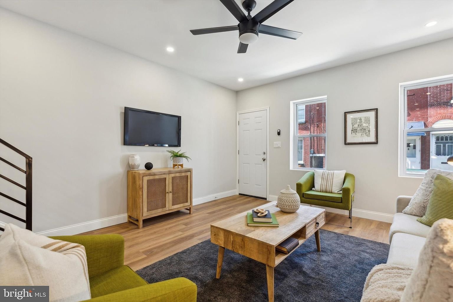 4525 Smick St finished space