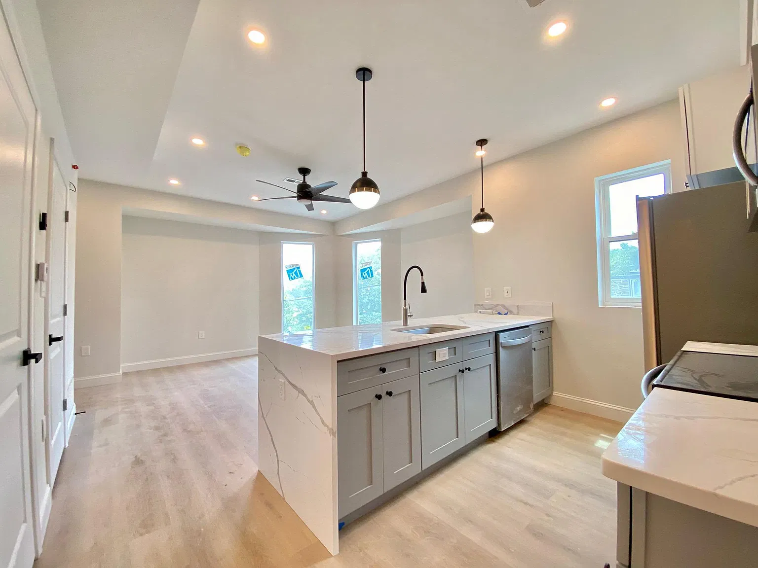 6100 Ridge Ave finished space