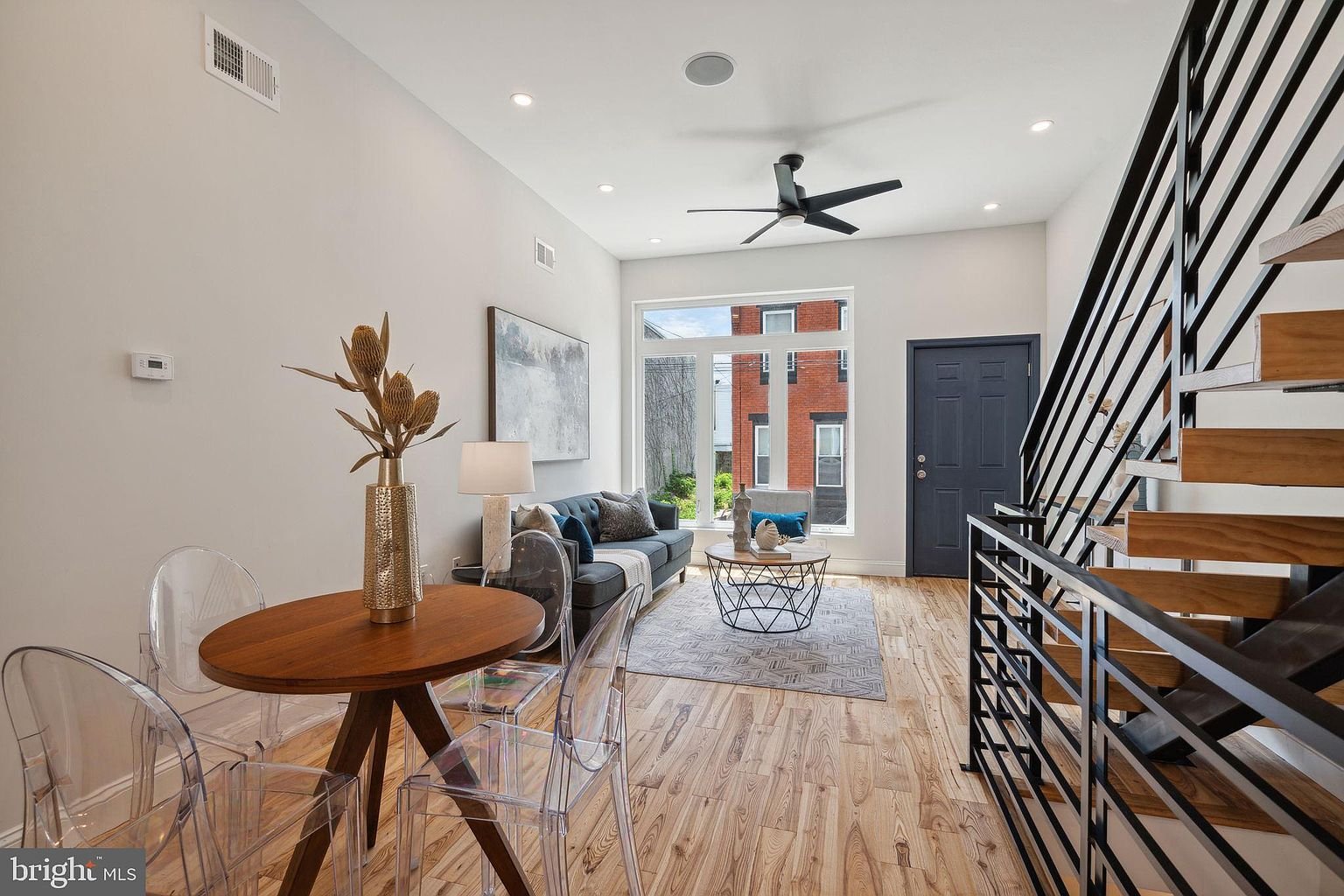1821 McClellan St gallery photo 1