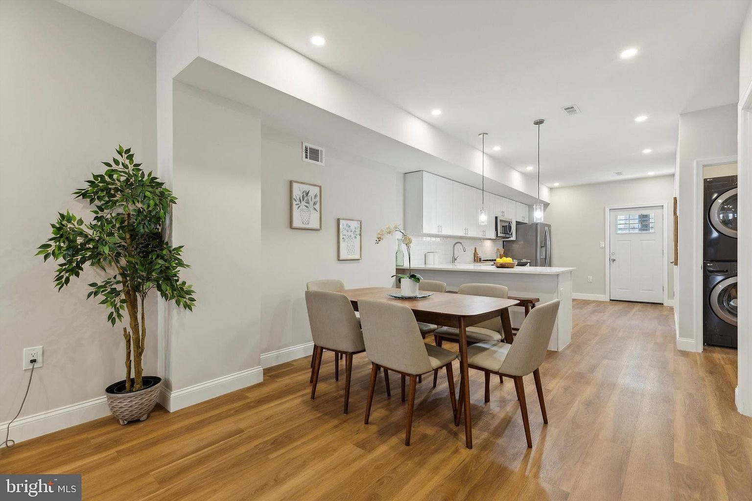 4525 Smick St gallery photo 1